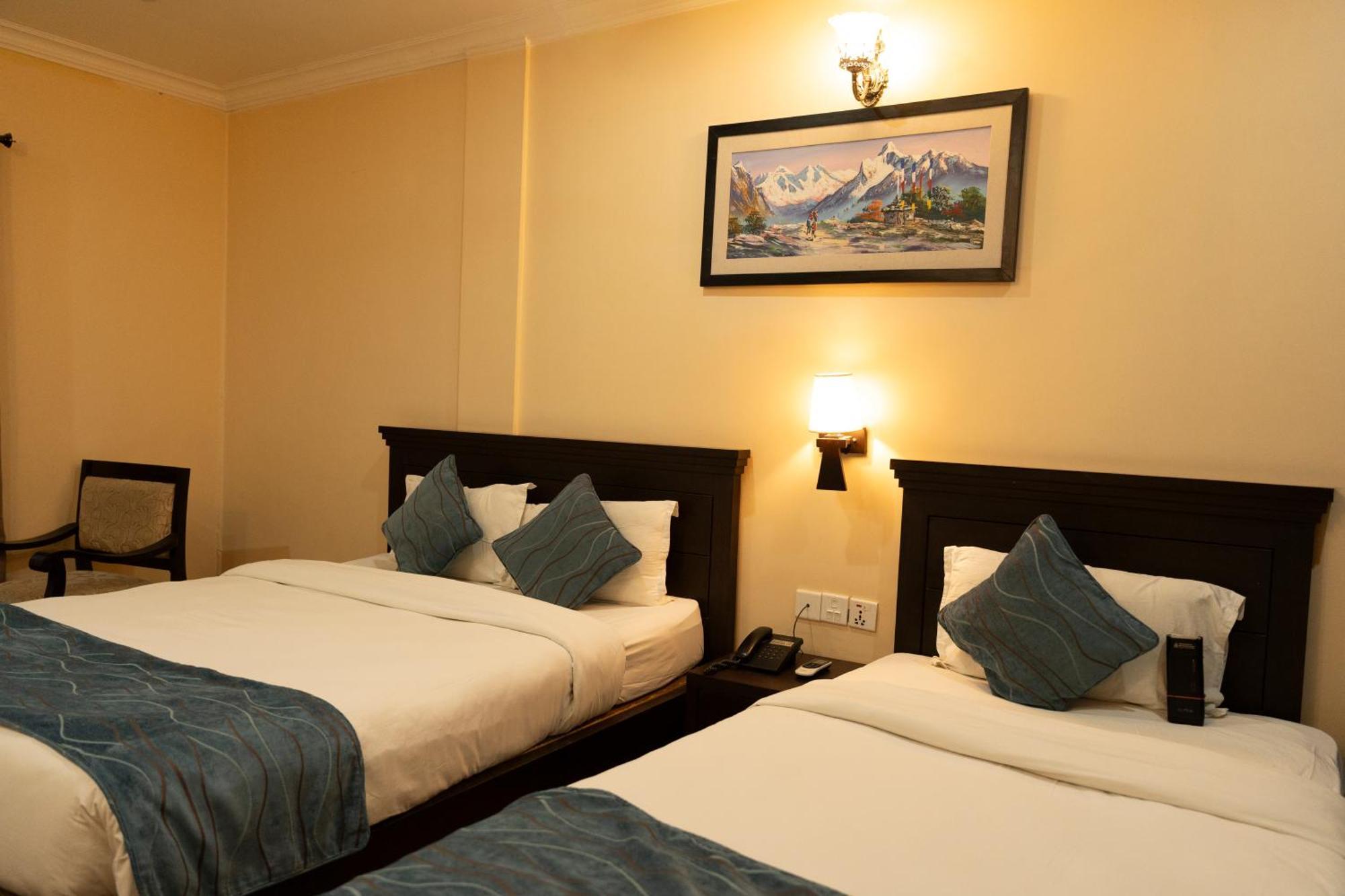 Hotel Maden Inn Itahari Экстерьер фото