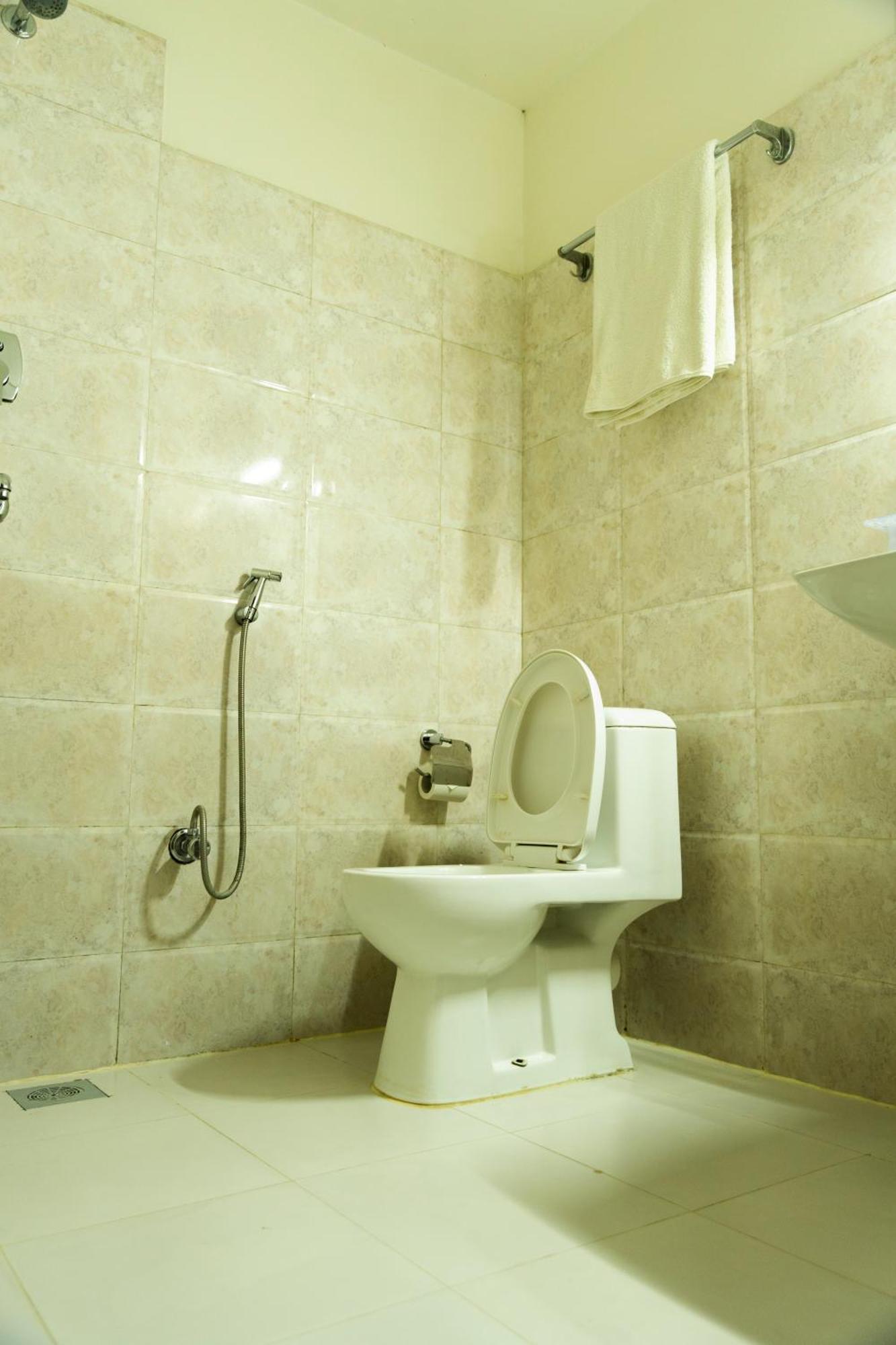Hotel Maden Inn Itahari Экстерьер фото