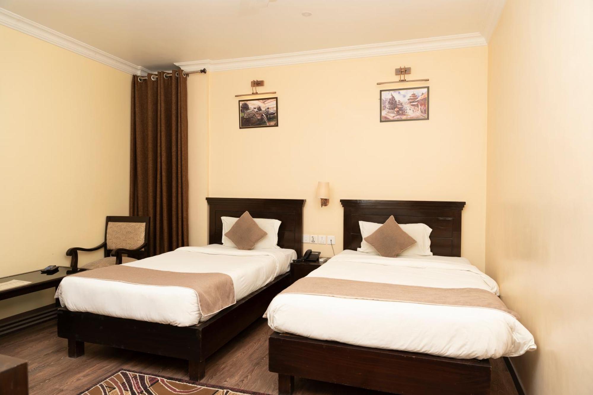 Hotel Maden Inn Itahari Экстерьер фото