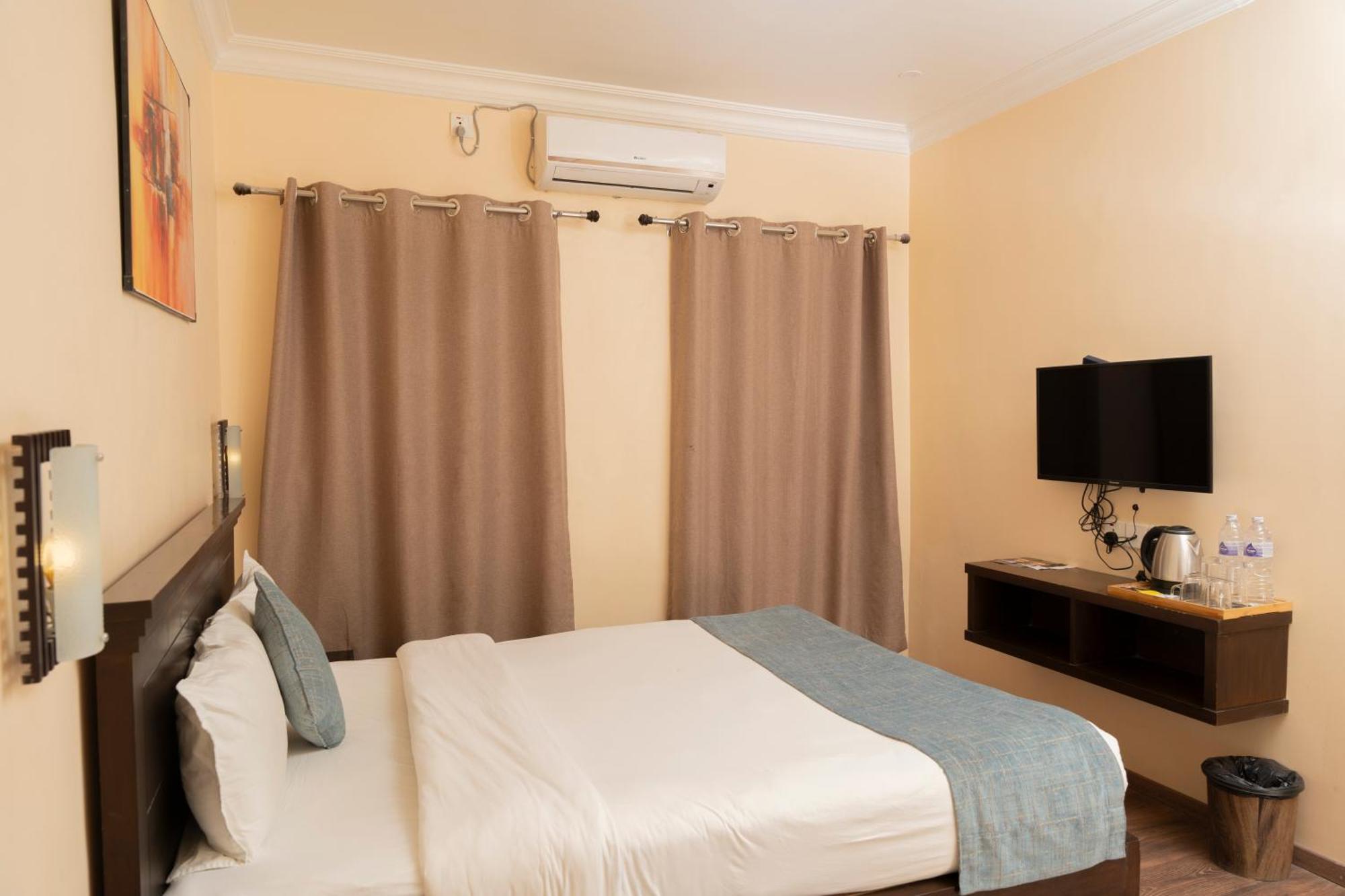 Hotel Maden Inn Itahari Экстерьер фото